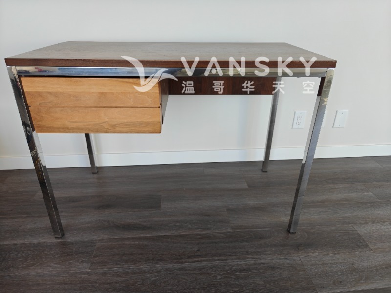 260121184535_Desk 2.jpg